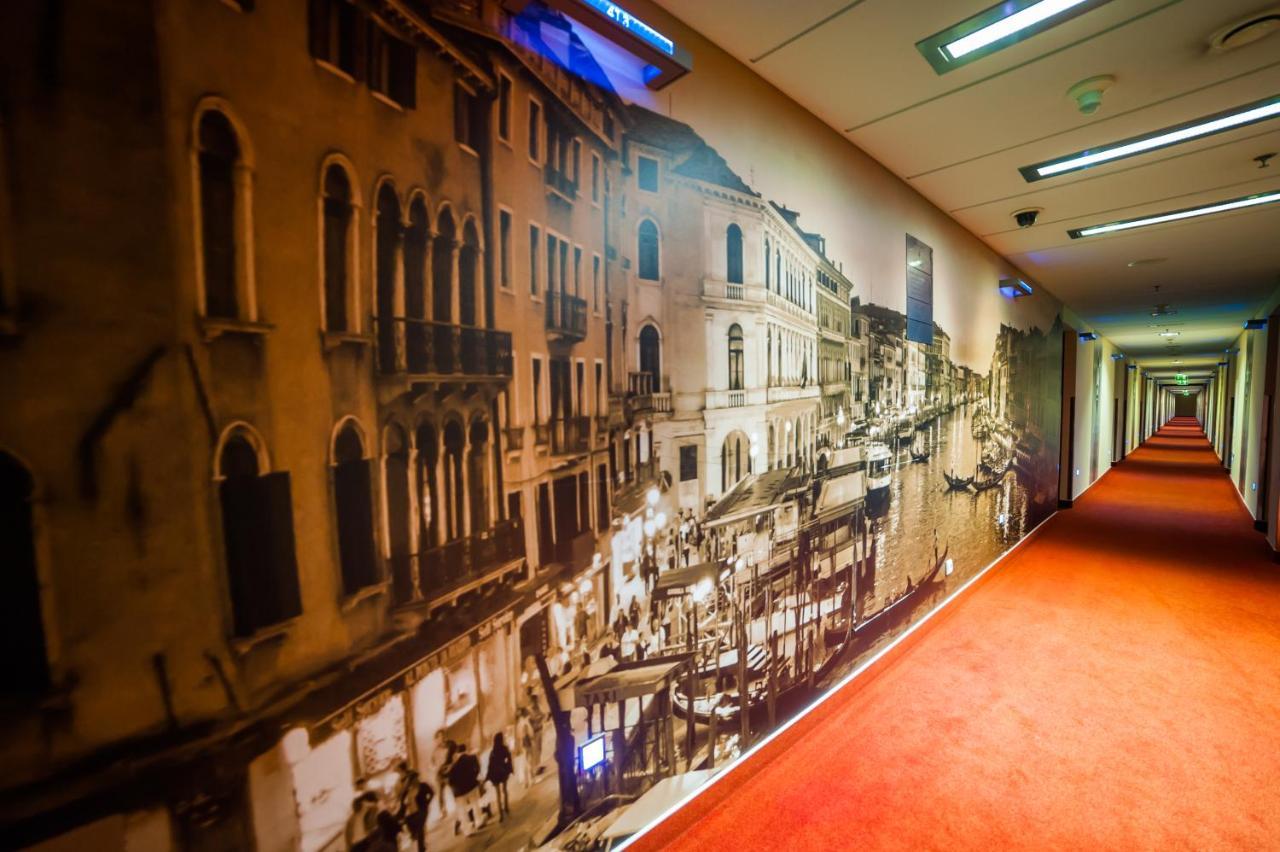 Premier Krakow Hotel Luaran gambar
