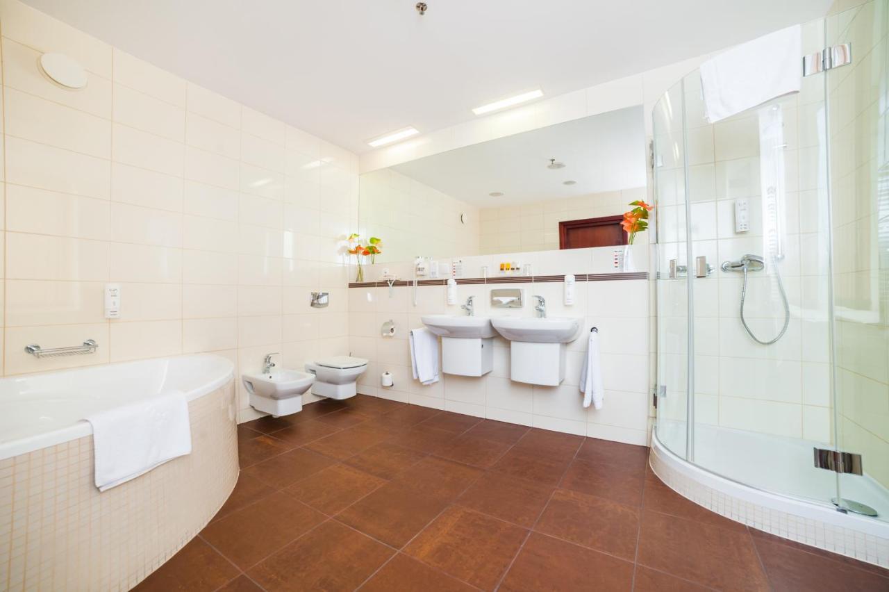 Premier Krakow Hotel Luaran gambar